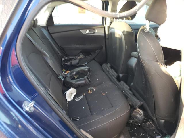 3KPF24ADXME396321 KIA FORTE FE