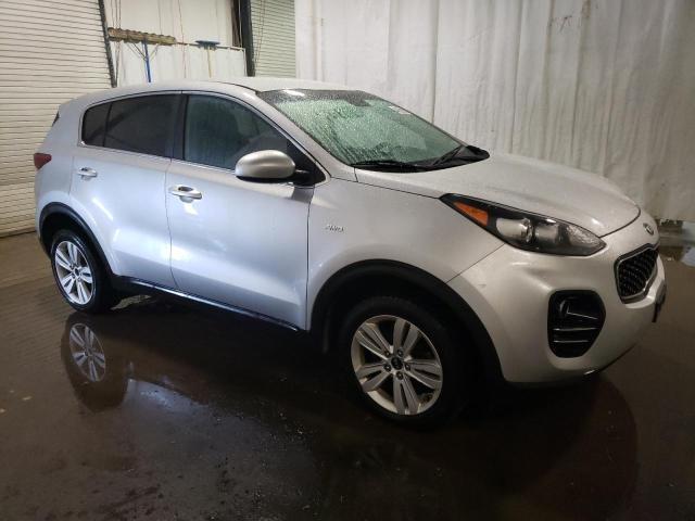 VIN KNDPMCAC1J7398776 2018 KIA Sportage, LX no.4