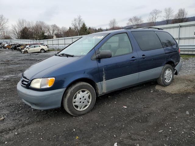 2002 Toyota Sienna CE