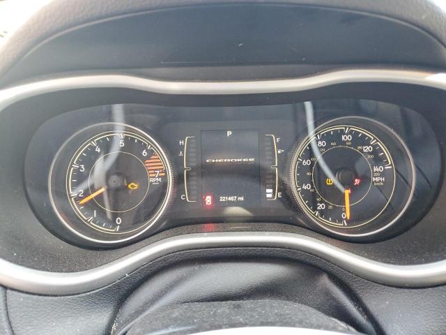 1C4PJLCB7GW233200 Jeep Cherokee Latitude