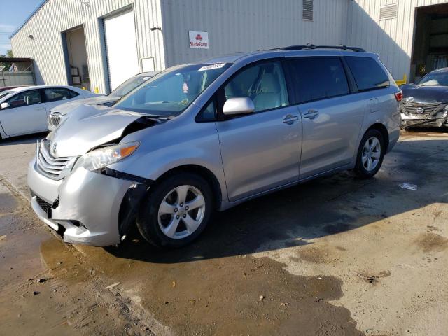 2016 Toyota Sienna LE