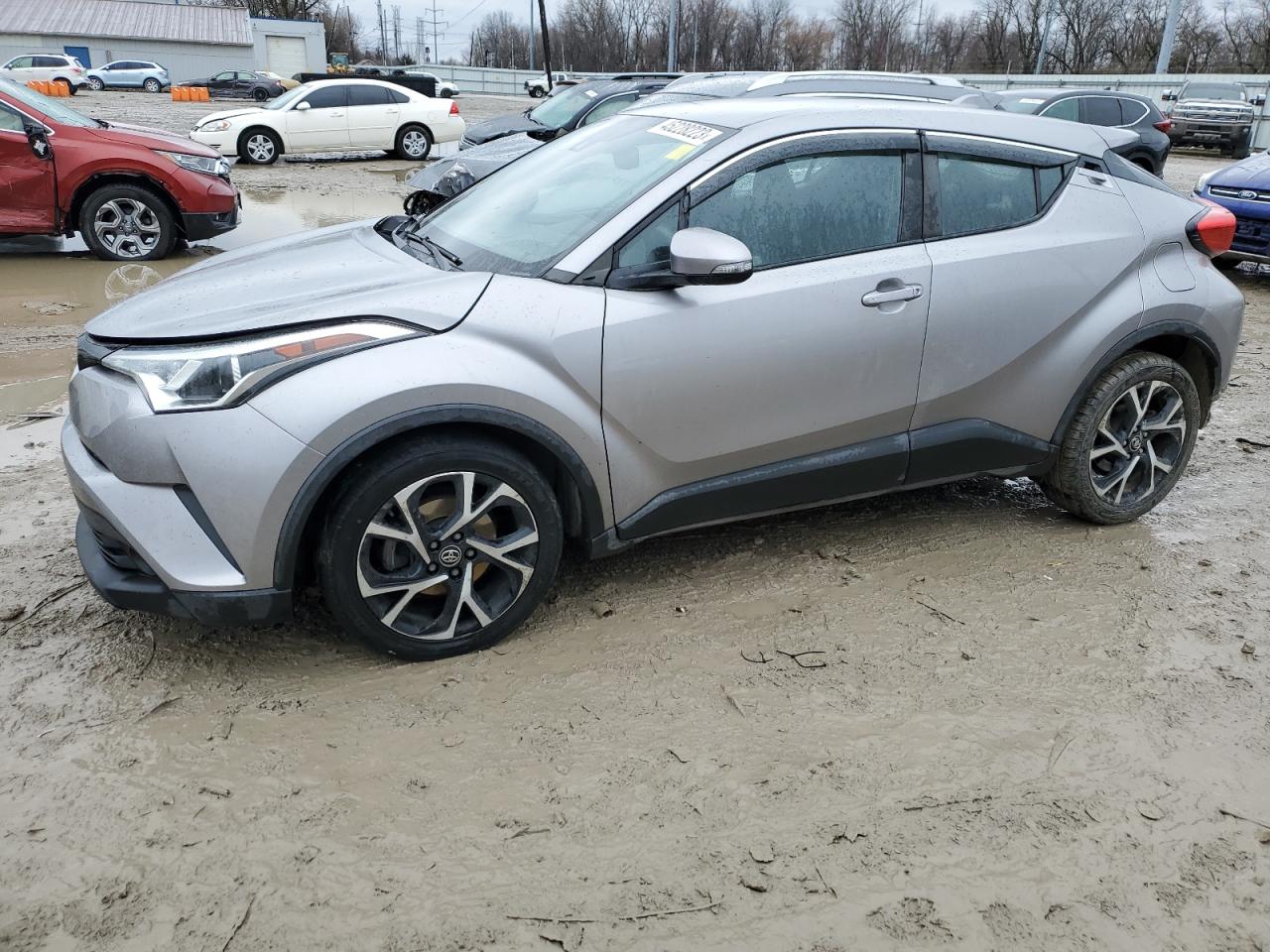 NMTKHMBX9JR046880 TOYOTA C-HR 2018