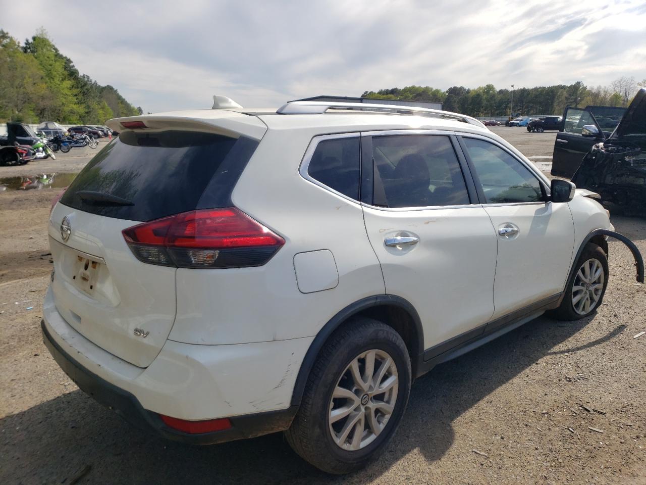 KNMAT2MT0HP597973 NISSAN ROGUE 2017