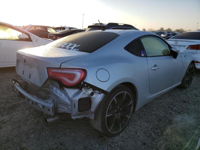 JF1ZNAA11D1727725 Scion UK