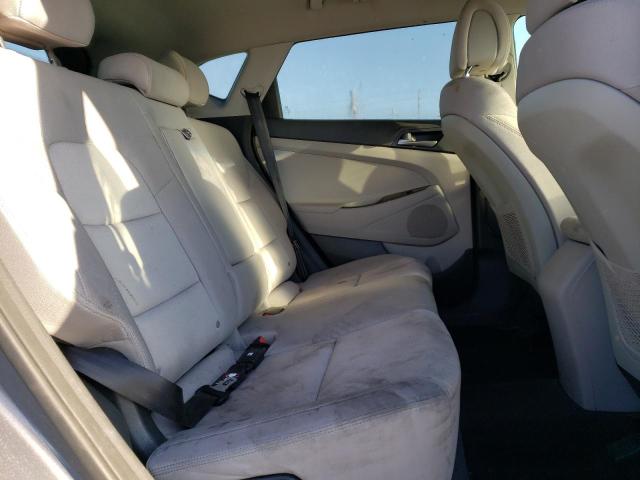 2018 HYUNDAI TUCSON SE KM8J2CA46JU682955