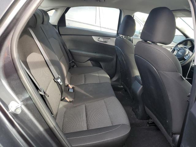 3KPF24AD2NE455136 KIA FORTE FE