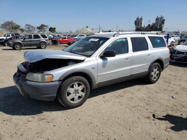 2005 Volvo XC70 