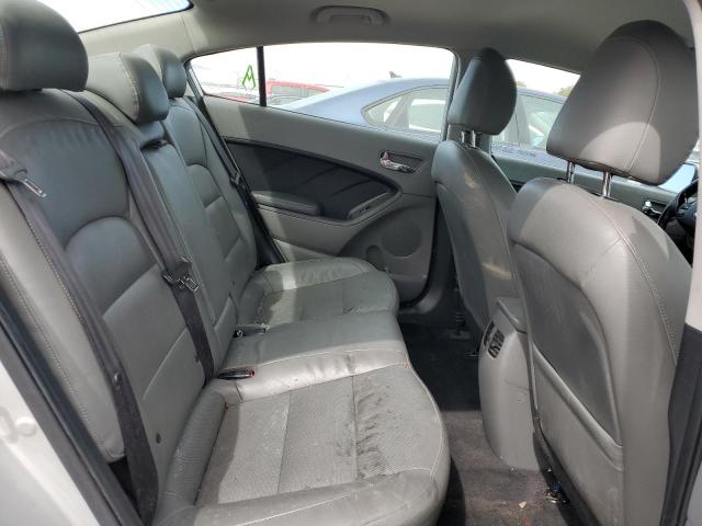 3KPFL4A83HE092981 KIA FORTE EX