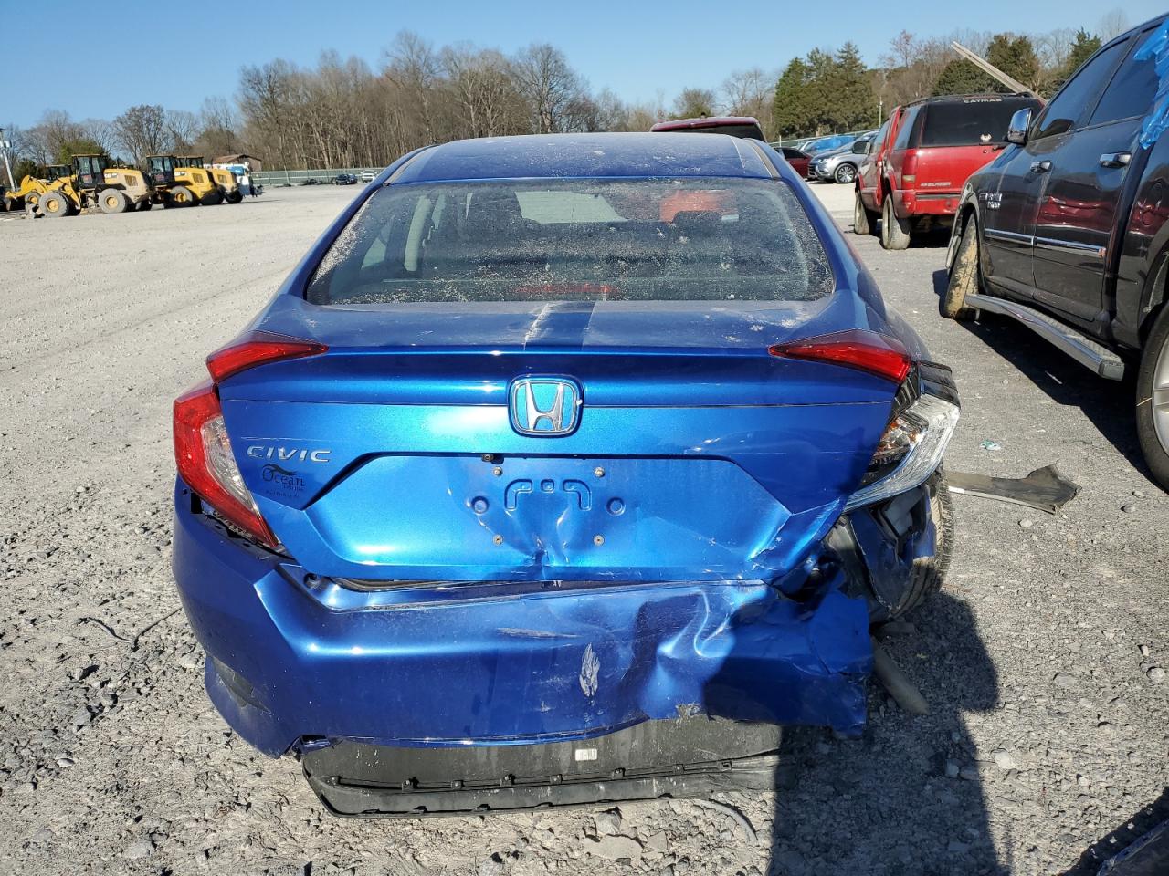 2019 Honda Civic Lx vin: 19XFC2F6XKE016760