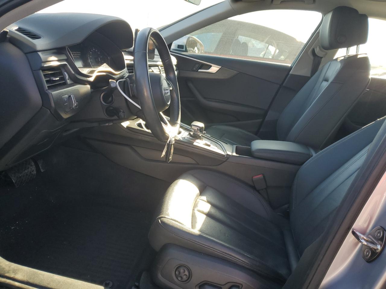 2019 Audi A4 Premium VIN: WAUGMAF49KN008622 Lot: 43786543