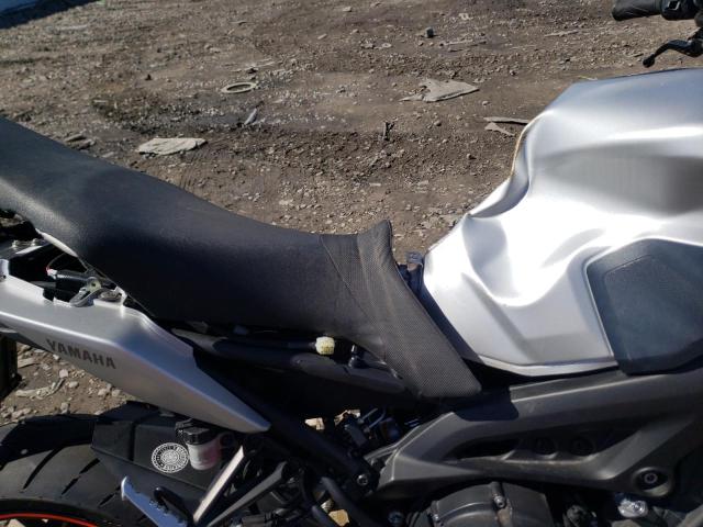 2017 YAMAHA FZ09 JYARN53E8HA000598