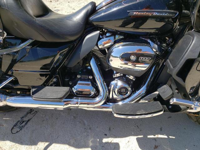 2018 HARLEY-DAVIDSON FLTRU - 1HD1KGD11JB614912