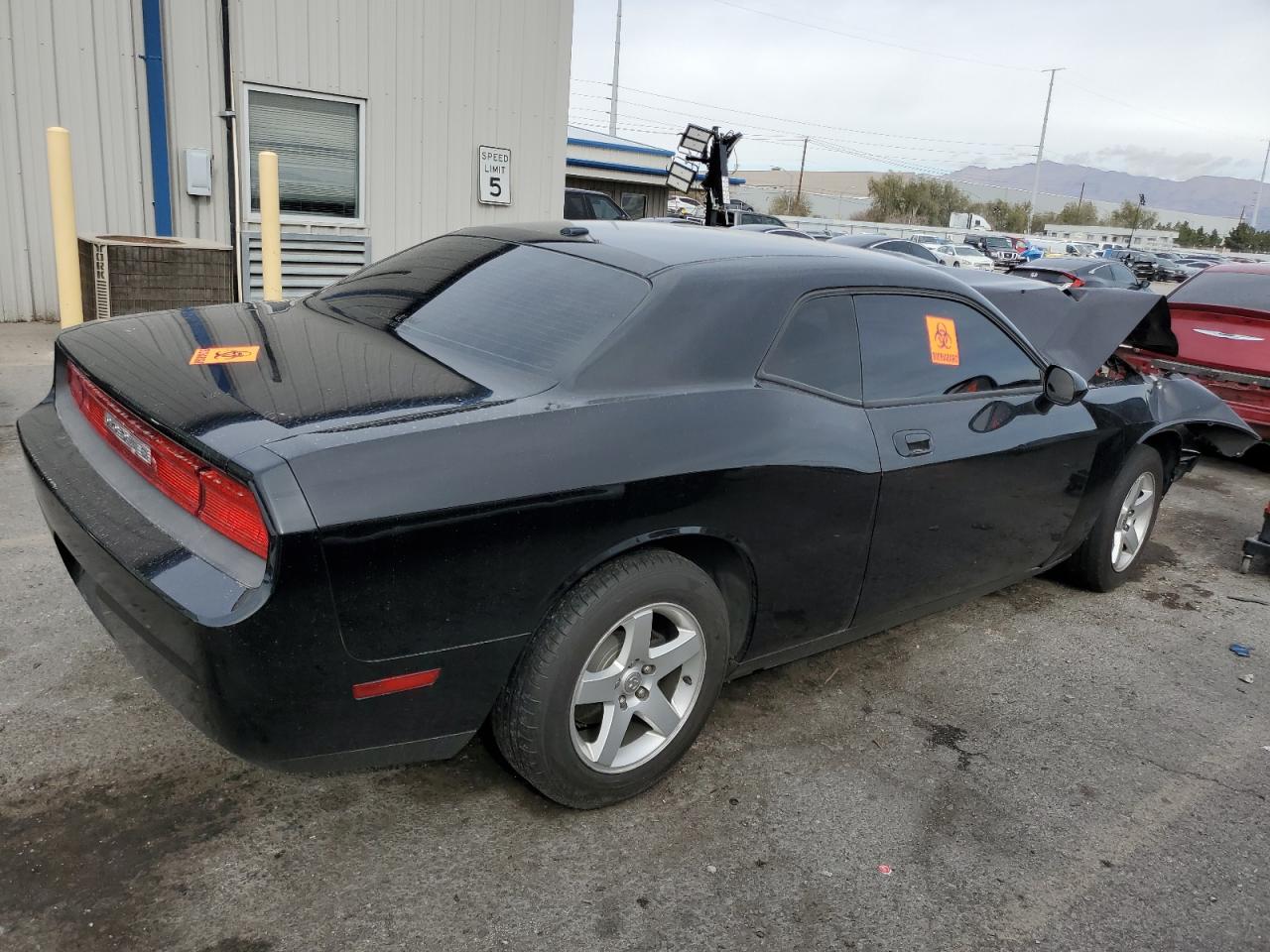 2010 Dodge Challenger - Image 3