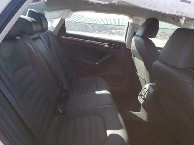 2018 VOLKSWAGEN PASSAT SEL - 1VWCA7A30JC003036