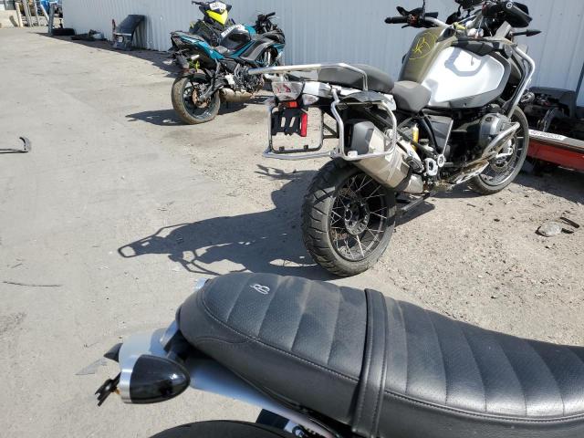 2023 TRIUMPH MOTORCYCLE SPEED TWIN SMTD54HFXPTBA8301