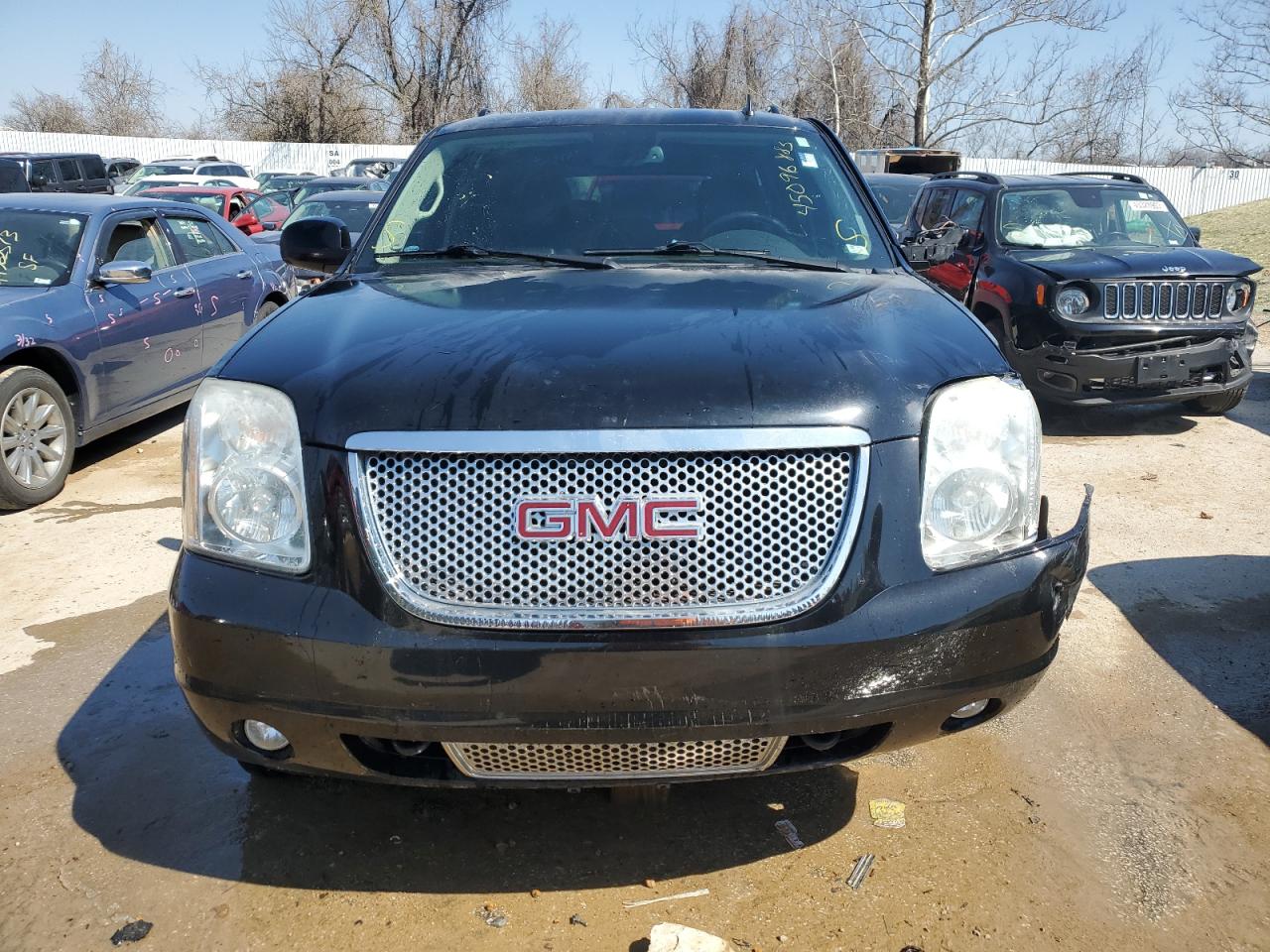 2011 GMC Yukon Xl Denali VIN: 1GKS2MEF0BR397235 Lot: 45096883