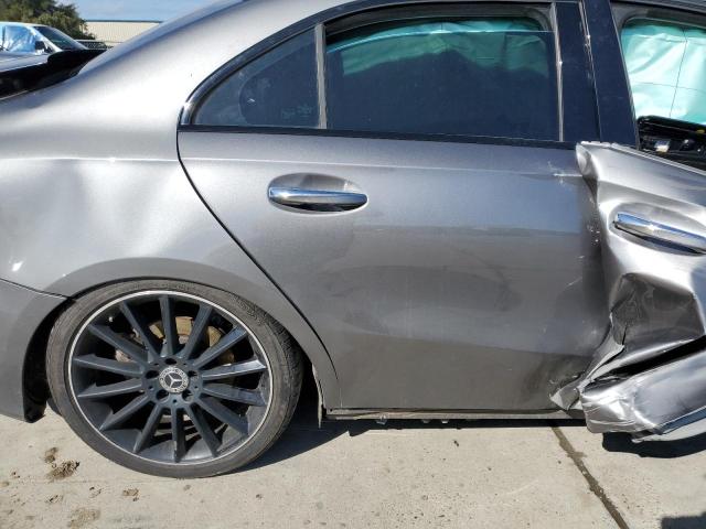 WDD3G4FB5KW026883 Mercedes-Benz A 220 4matic