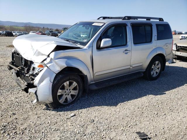 2005 Nissan Pathfinder LE