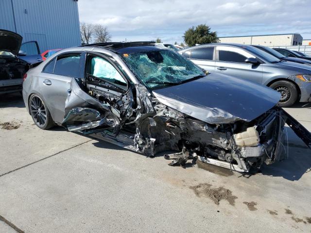 WDD3G4FB5KW026883 Mercedes-Benz A 220 4matic