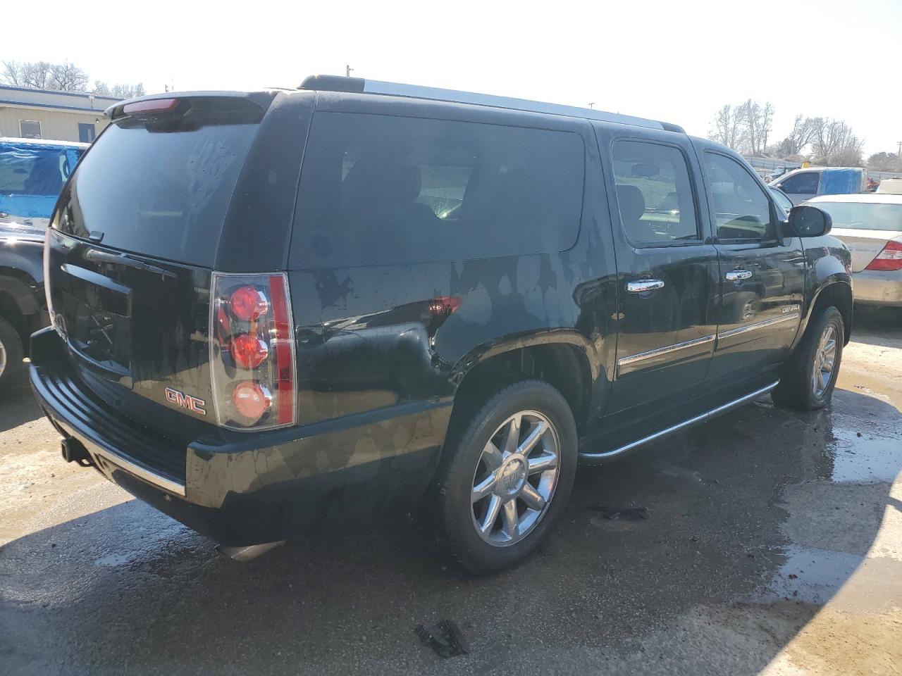 2011 GMC Yukon Xl Denali VIN: 1GKS2MEF0BR397235 Lot: 45096883