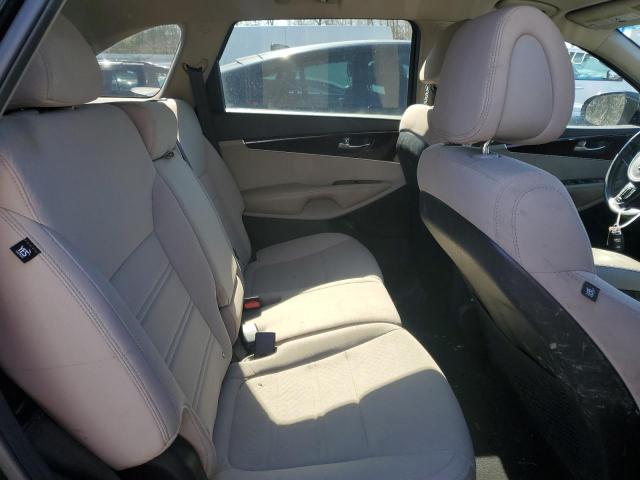 5XYPGDA57GG139252 KIA SORENTO LX