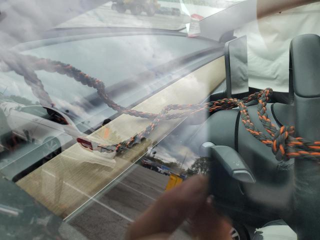 5YJ3E1EAXKF476654 Tesla MODEL 3