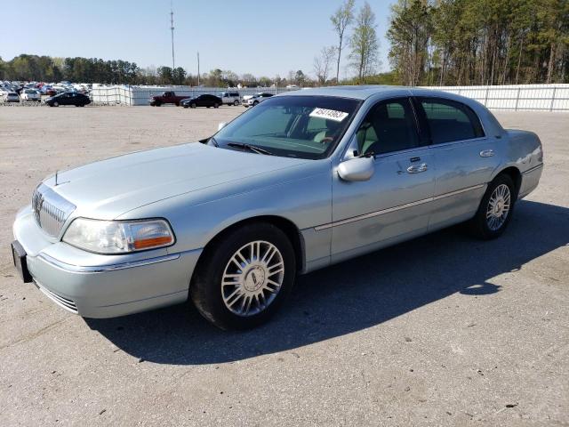 2007 Lincoln Town Car Signature Limited