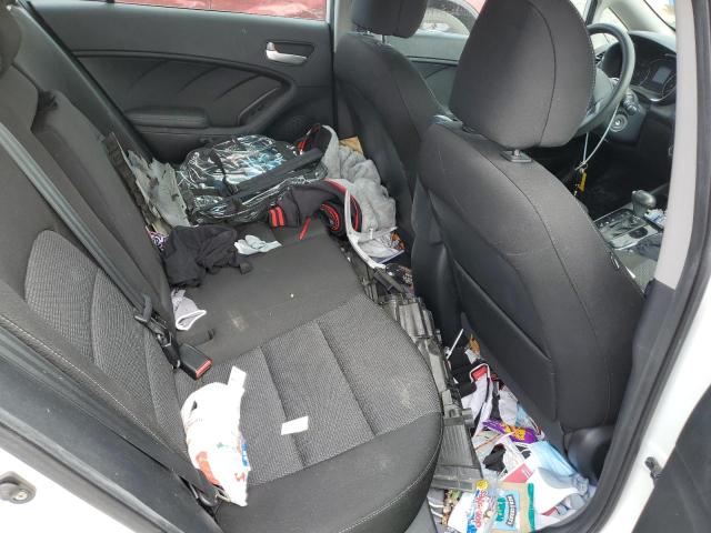 KNAFK5A86H5705578 KIA FORTE LX