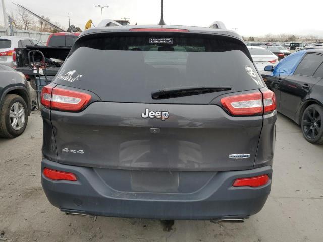 1C4PJMCSXHW557913 Jeep Cherokee Latitude