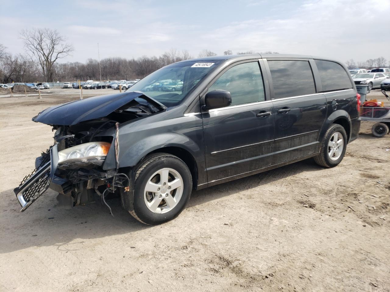 Dodge Caravan черный.