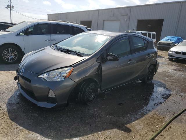 2014 Toyota Prius c 