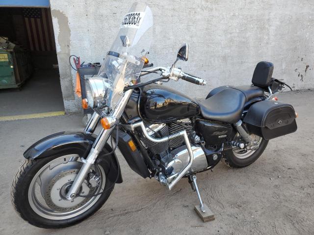 2004 HONDA VT1100 C2 - 1HFSC430X4A404397