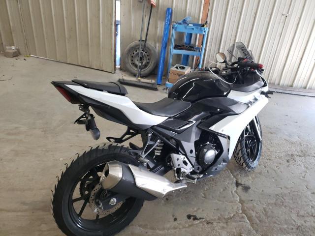 2018 SUZUKI GSX250R LC6DN11A6J1100692