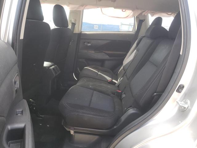 JA4AD2A37KZ037858 Mitsubishi Outlander Es