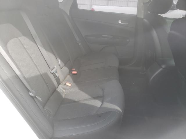 5XXGT4L30JG196654 KIA Optima Lx