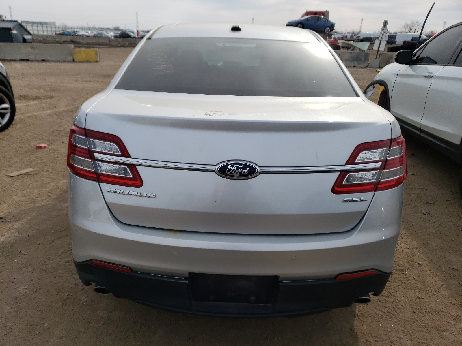 1FAHP2E89DG106720 2013 Ford Taurus Sel