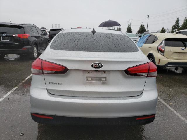 3KPFK4A71JE277899 KIA FORTE LX