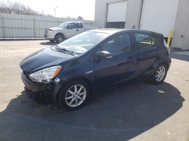 2013 Toyota Prius c 