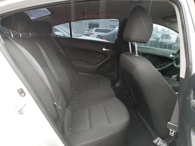 3KPFK4A71JE277899 KIA FORTE LX