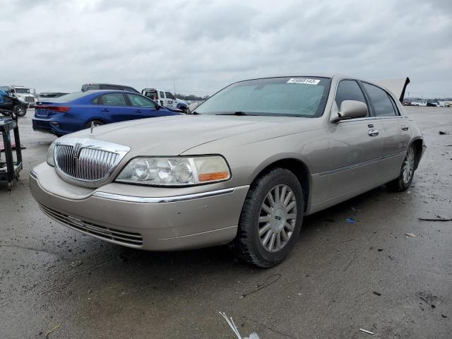 2003 Lincoln Town Car Signature