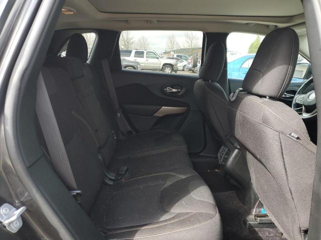 1C4PJMCS0HW611798 Jeep Cherokee Latitude