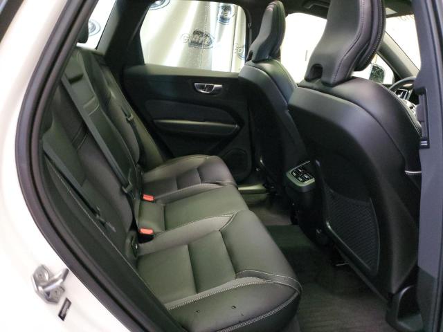 2021 VOLVO XC60 YV4102DM9M1824878