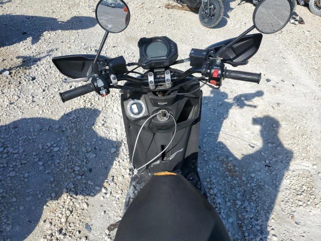 2018 YAMAHA YW125 RKRSEB1Y0JA002376