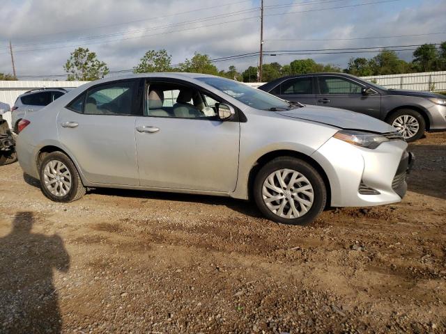 2018 Toyota Corolla L VIN: 5YFBURHEXJP743998 Lot: 49162264