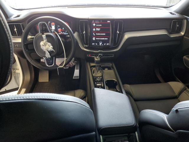 2021 VOLVO XC60 YV4102DM9M1824878