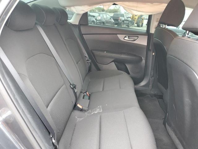 3KPF24AD4ME267717 KIA FORTE FE