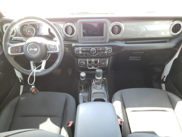 1C4HJXEN8MW804322 Jeep Wrangler Unlimited Sahara