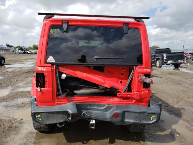 1C4HJXEGXJW185798 Jeep Wrangler Unlimited Sahara