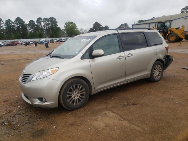 2015 Toyota Sienna XLE