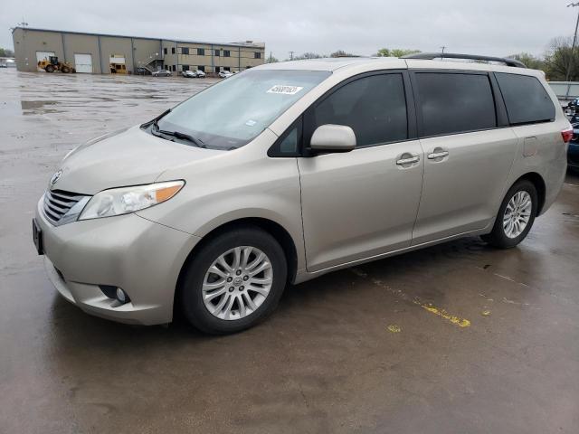 2015 Toyota Sienna XLE